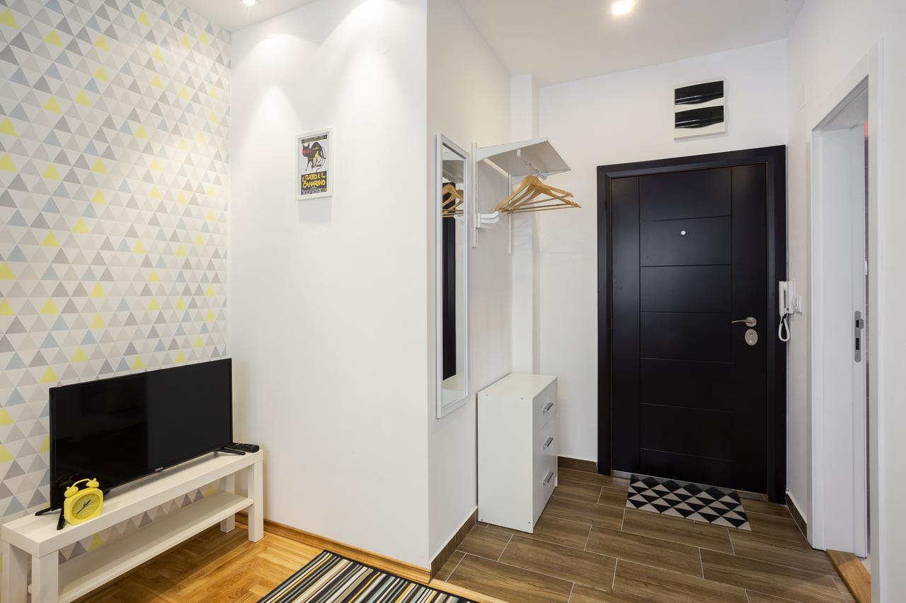 Giallo Apartment - Free Private Parking Novi Sad Exterior foto